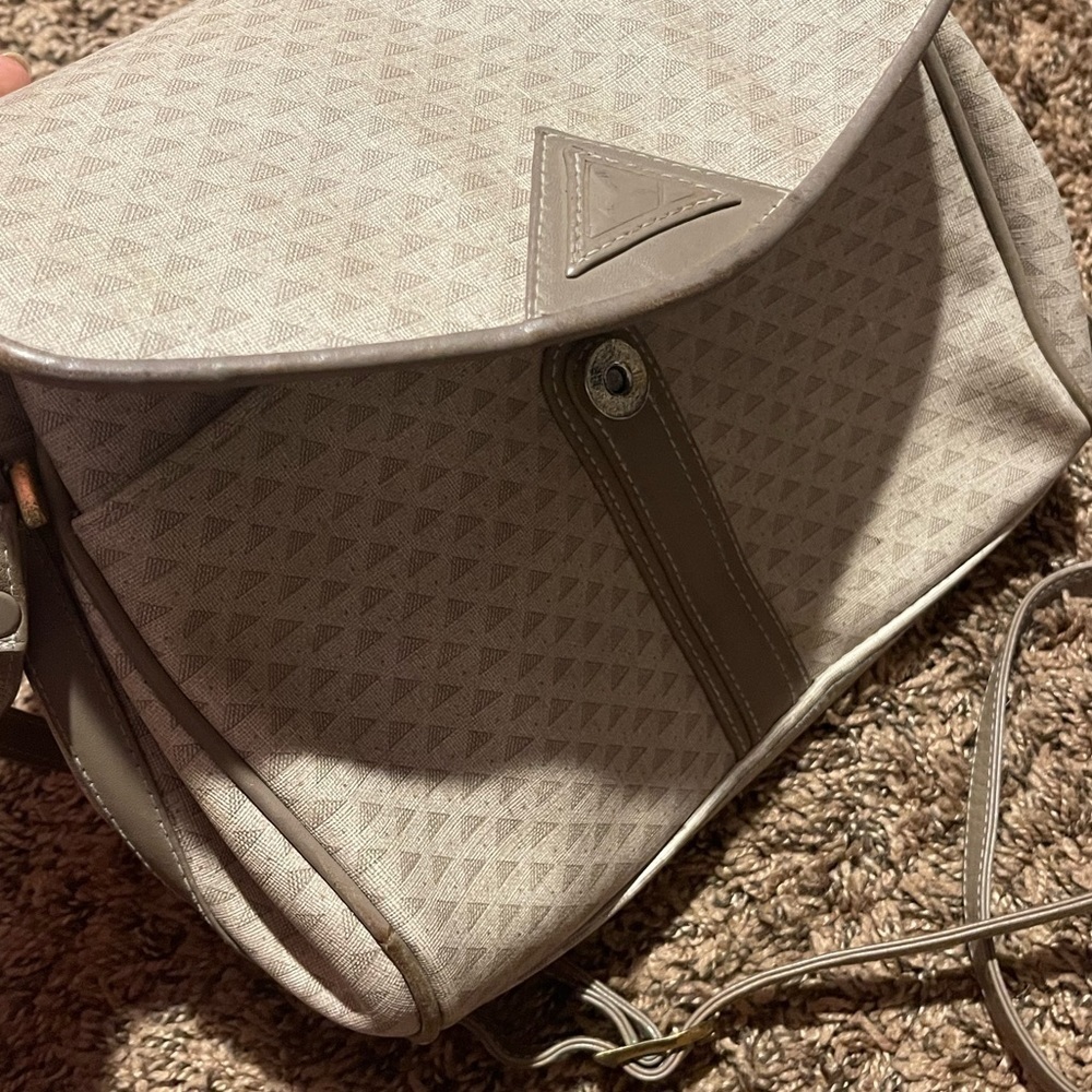 Vintage 1984 Liz Claiborne Purse - Beige Triangle - Picture 4 of 6